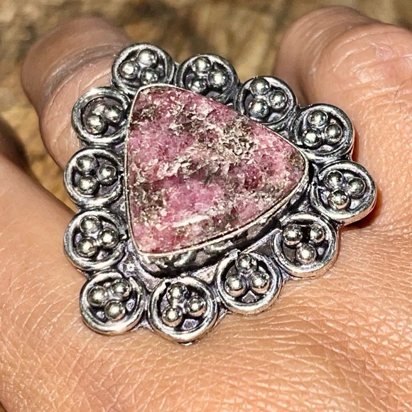 Rhodonite Ring Size 7 1/2 - Picture 1 of 7